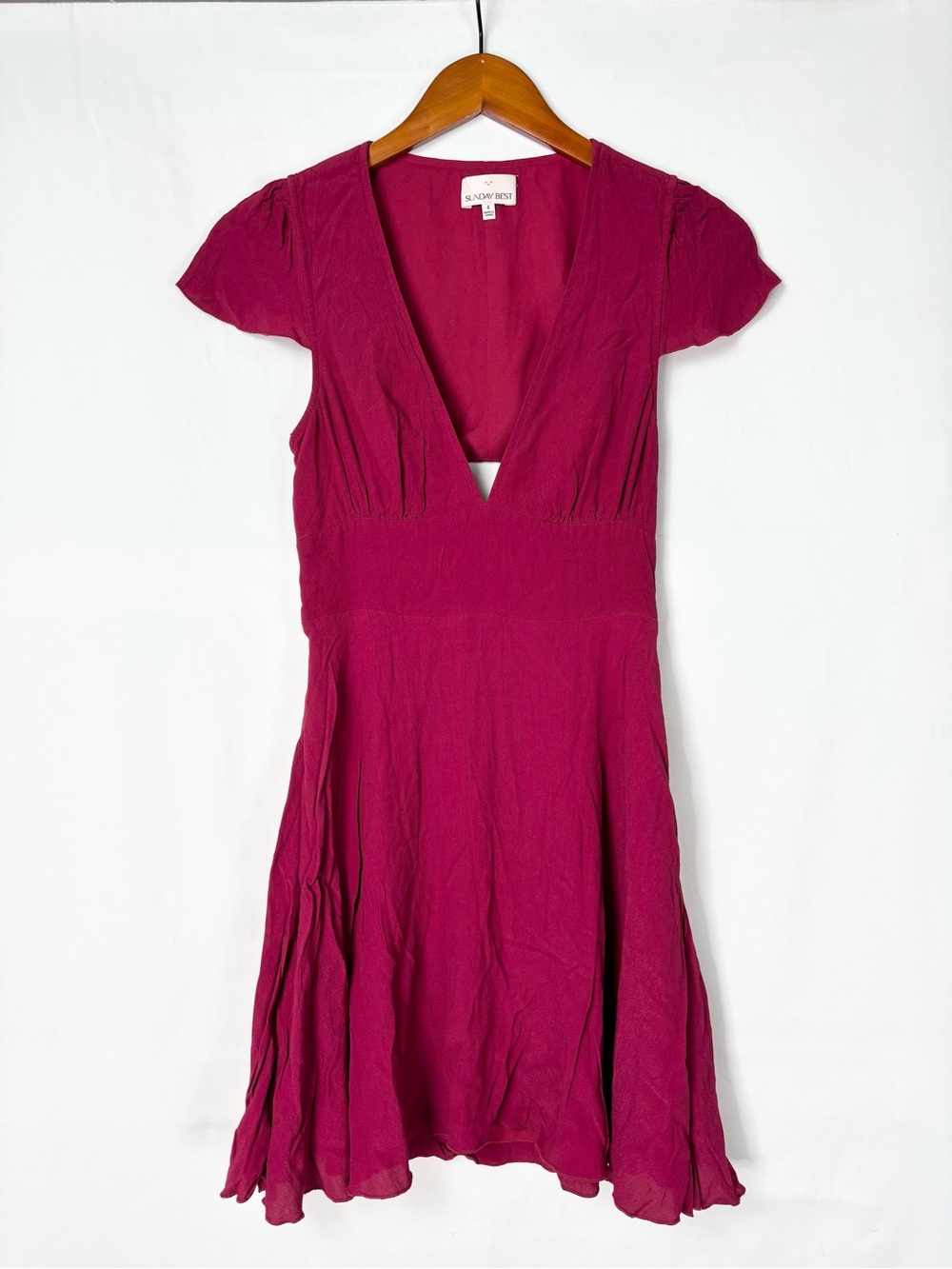 Aritzia Sunday Best Rand Cutout Silk Dress Size 4 Mini Red Short Sleeve